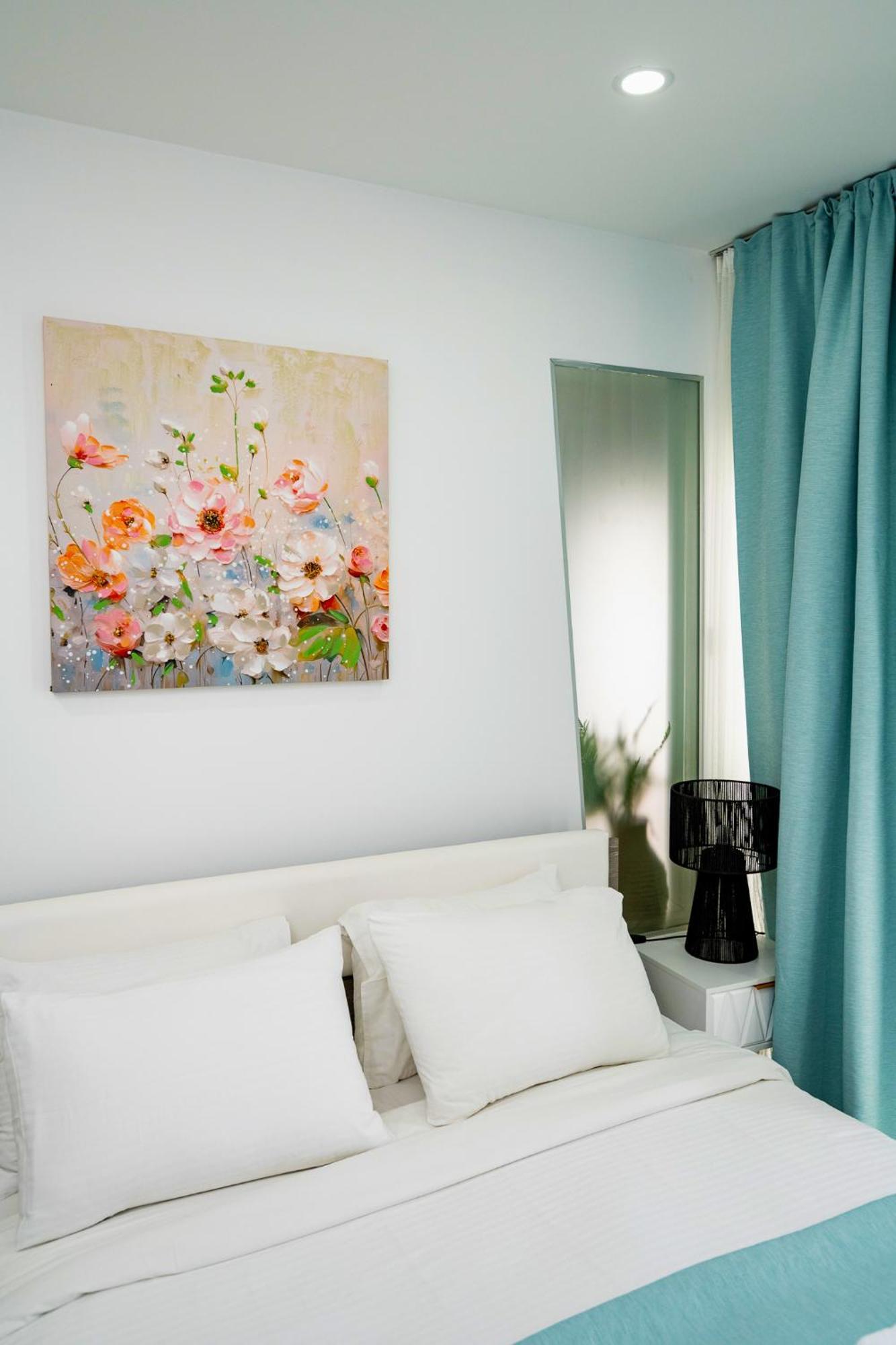 Lazuli Sea View Beachfront Ap 21 Larnaca Dış mekan fotoğraf